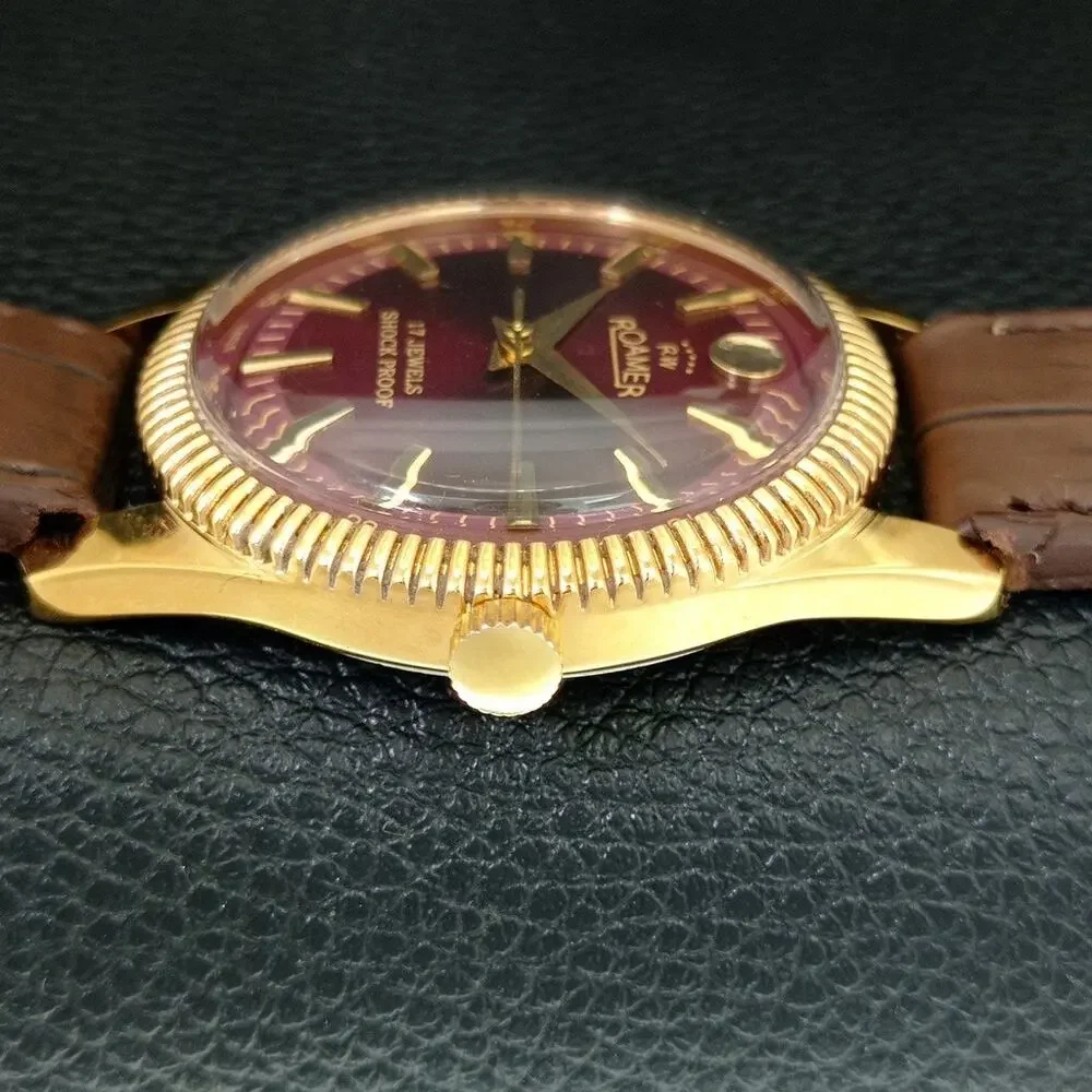 Vintage 1977 Roamer Manual Mens Gold Watch W/Leather Strap & Red accents